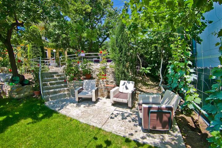  3Br Semi-detached Villa with seaview 8p in Varna, Oblast Varna