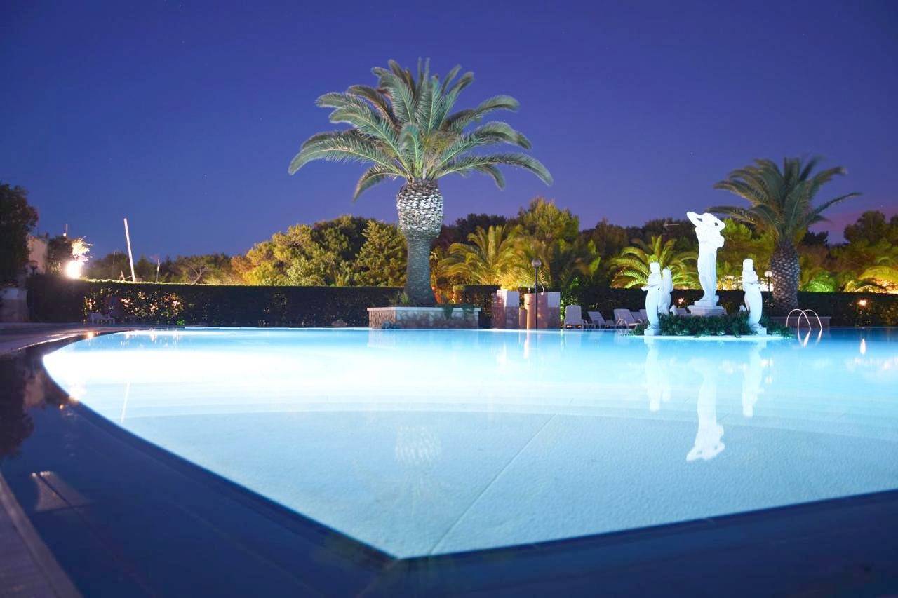 Camping Villaggio Pineta Al Mare in Lido Specchiolla, Carovigno
