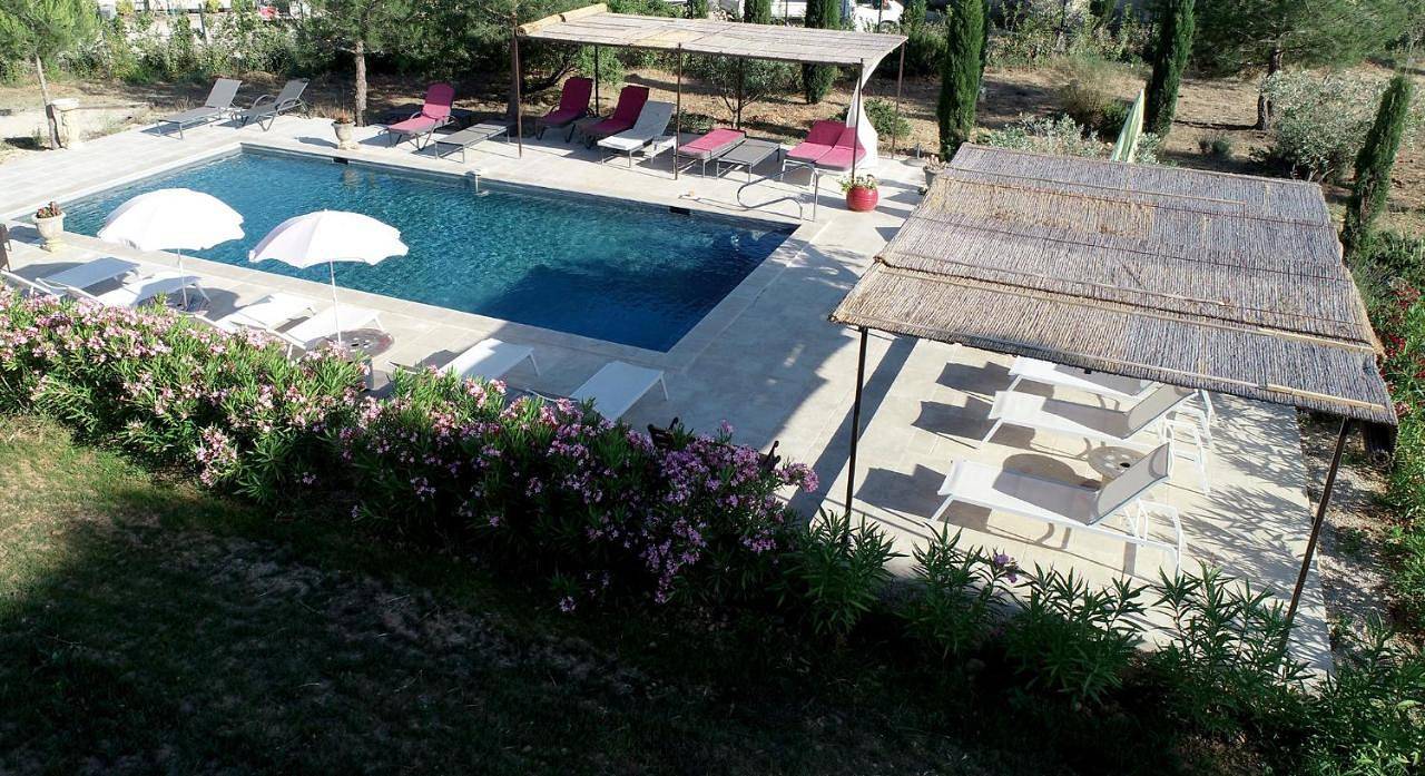 Appartement entier, One-Bedroom Apartment in Saint-Rémy-de-Provence, Région d'Arles
