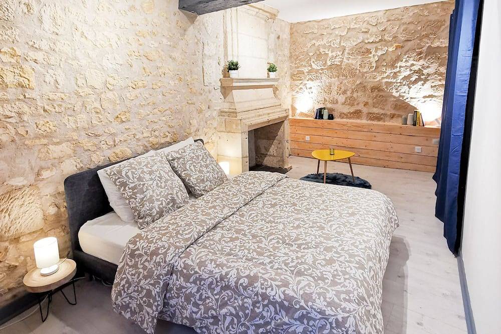 Apartamento entero, Superbe T3 Design et Fonctionnel - Hyper Centre à Saintes in Saintes, Saintes region