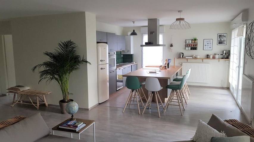 Gîte pour 7 personnes, avec jardin ainsi que jacuzzi et sauna à Thonon-les-Bains - 4