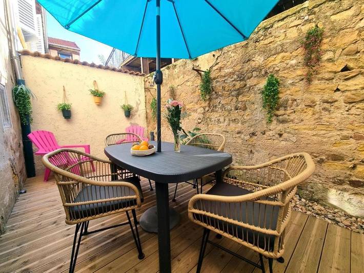 Gîte pour 4 personnes, avec terrasse et jacuzzi à Charlieu - 3