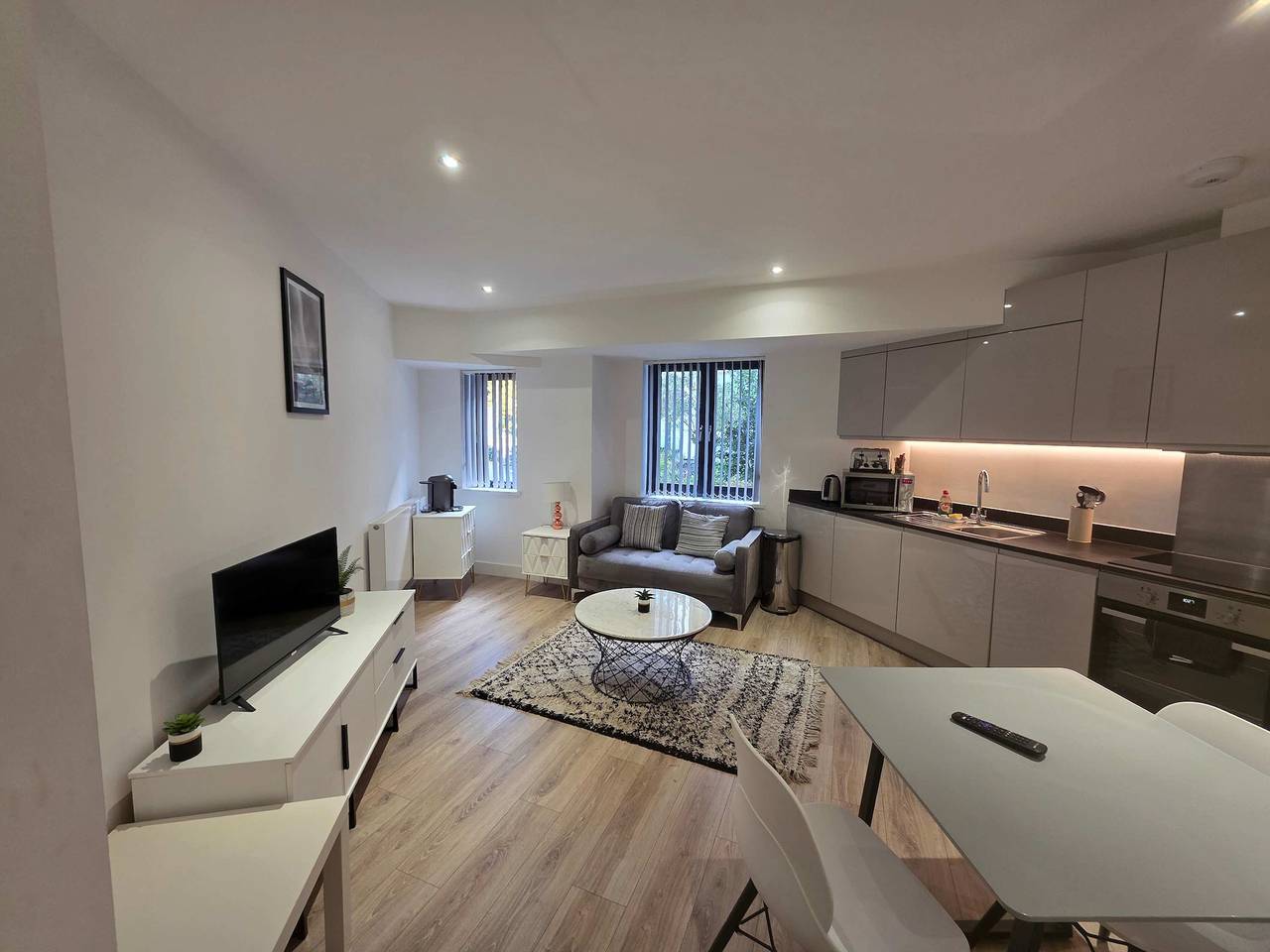 Ganze Wohnung, Modern Solihull Studio Apartment with Free Parking & Kitchen in Solihull, Birmingham und Umgebung