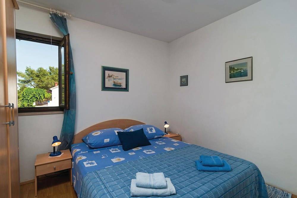 Apartamento entero, Apartamento acogedor de 2 habitaciones en Supetar in Mirca, Supetar
