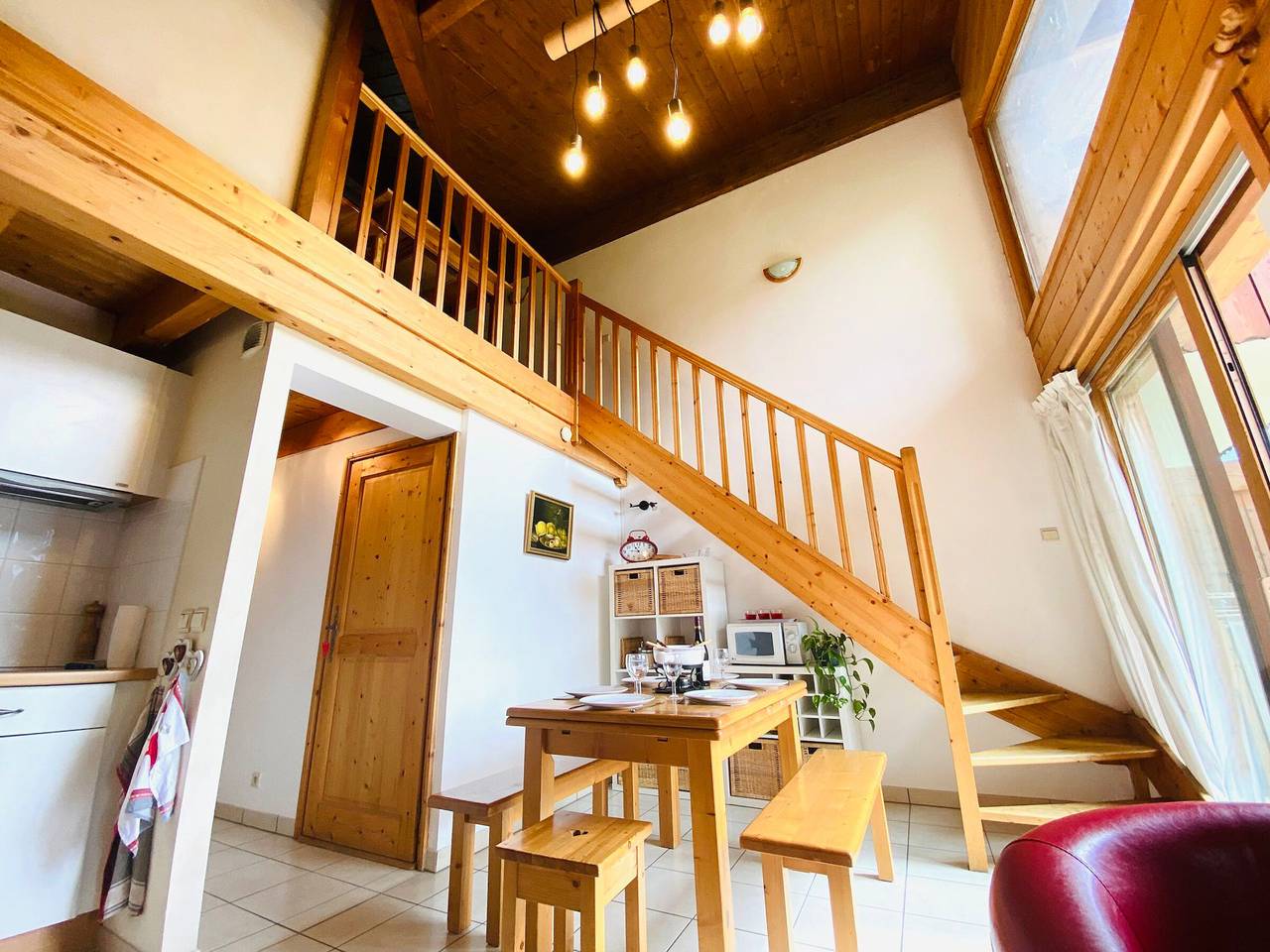 Ganze Wohnung, Duplex gemütlich: in der Nähe der Seilbahn, ruhig gelegen, familienfreundlich, 3-Sterne-Komfort in Samoëns, Region Bonneville