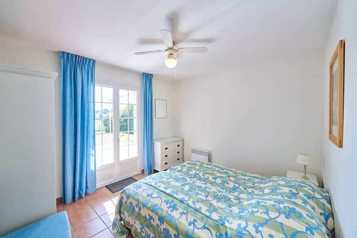 Location de vacances pour 4 personnes, avec terrasse, animaux acceptés à Vasles - 2