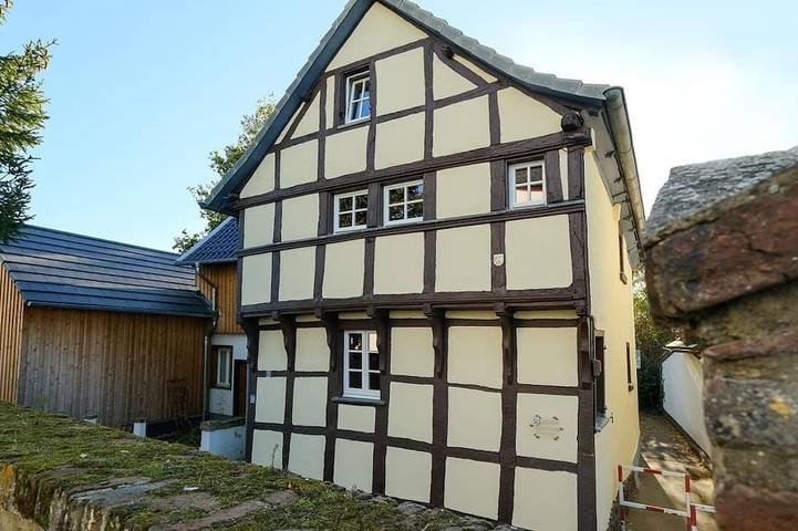 Ferienhaus für 5 Personen, mit Terrasse und Garten sowie Sauna in Euskirchen
