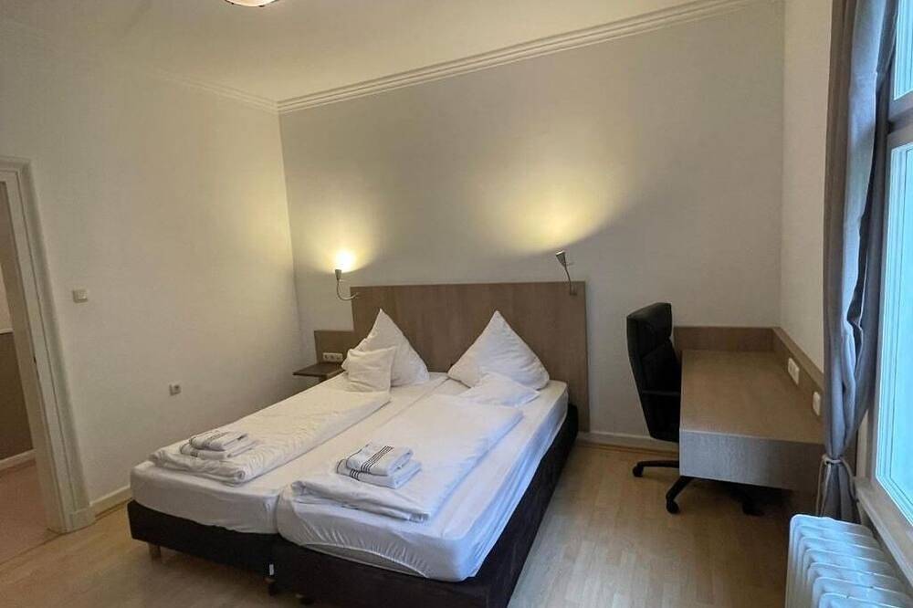 Ganze Wohnung, Landsitz Kammerburg :Apartment mit Balkon in Lorch, Rheingau-Taunus-Kreis