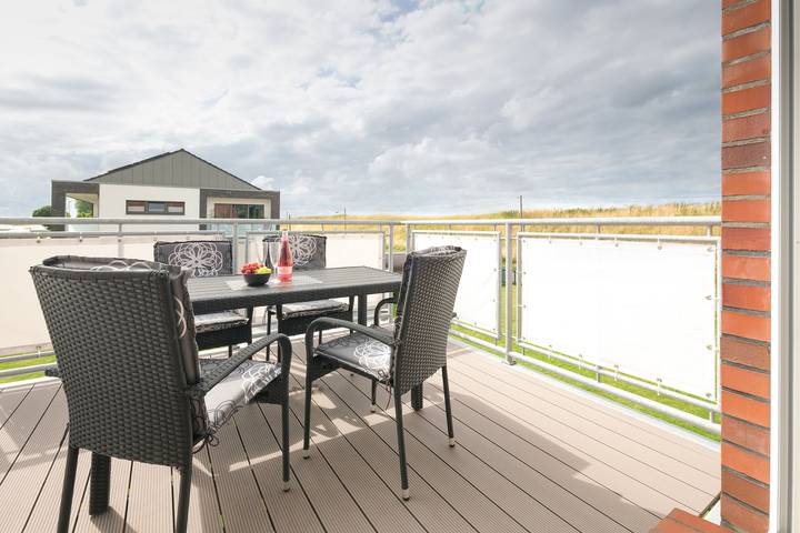 Appartement de vacances entier, *Neu* Fewo No. 6 Friesenhuus Carolinensiel mit Balkon und Fahrradgarage in top Lage in Carolinensiel-Harlesiel, Wittmund