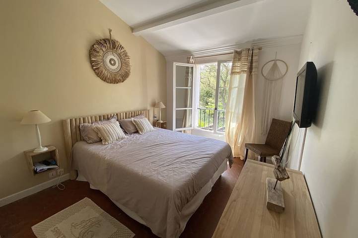 Ferienhaus für 6 Personen, mit Garten und Terrasse sowie Pool, mit Haustier in Grimaud - 4