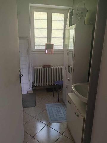 Gîte pour 6 personnes, avec piscine ainsi que terrasse et vue dans Gomméville