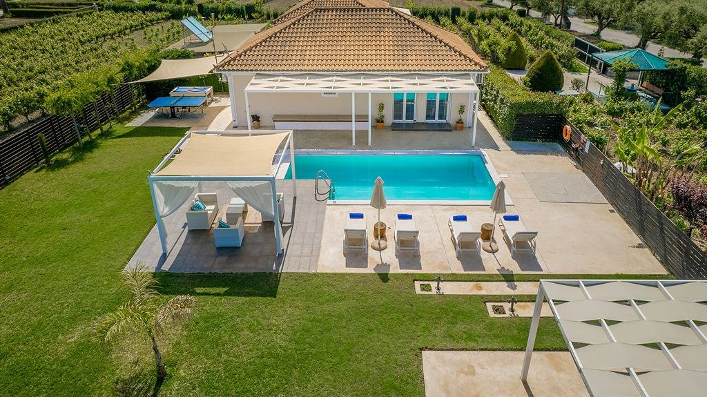 Madini Luxury Villa with free Pool Heating in Βανάτο, Ζάκυνθο