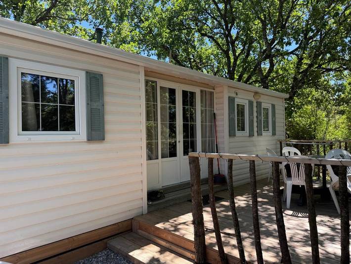 Camping pour 6 personnes, avec Terrasse ainsi que Jardin et Vue