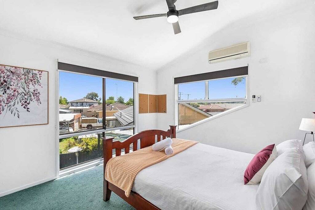 Goldfields house Big spacious bright family home in Ballarat