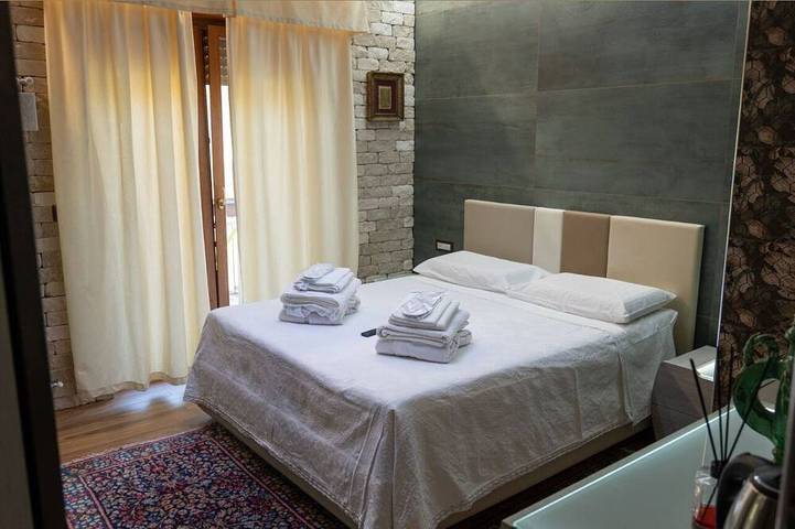 B&B Villa Rosa struttura 5stelle immersa nel verde1km uscita A2 Sa-Rc in Contursi Terme, Provincia di Salerno