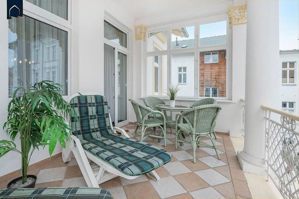 Moderne Ferienwohnung in Heringsdorf mit Balkon – nur 100 m zum Strand - Villa in Seebad Heringsdorf, Heringsdorf