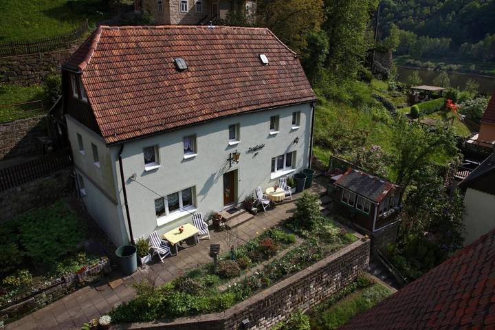 BnB für 3 Personen, mit Terrasse und Garten sowie Ausblick in Bad Schandau