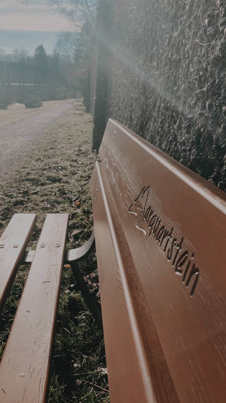 Ganze Ferienwohnung, Ferienwohnung Bergblick - Ferienwohnung bis 4 Personen, 58qm, Schlafzimmer, Wohnzimmer, Küche, Dusche/Wc, Balkon, Wlan in Marquartstein, Bayerische Alpen