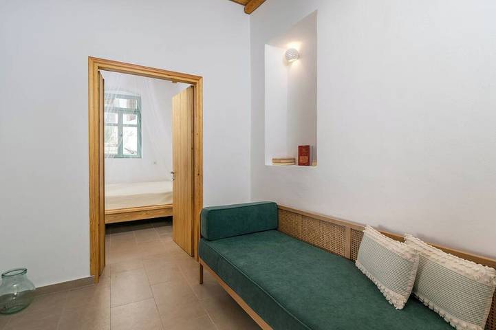 Vacation rental for 5 people in Milos