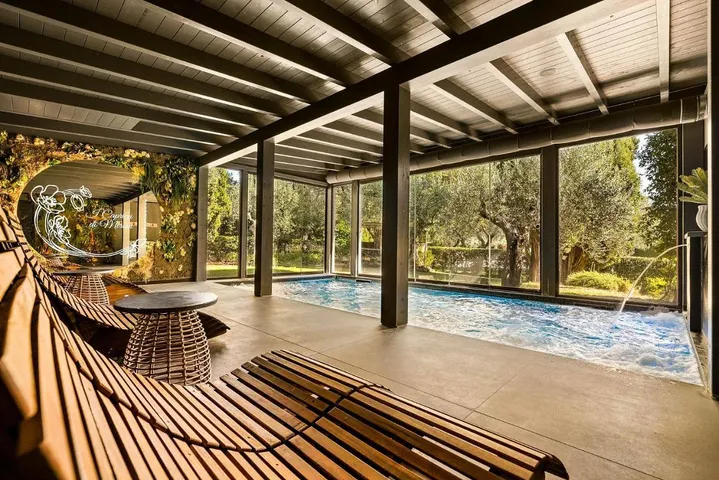 Casa de familia para 3 personas, con jacuzzi y jardín además de sauna y piscina - 1