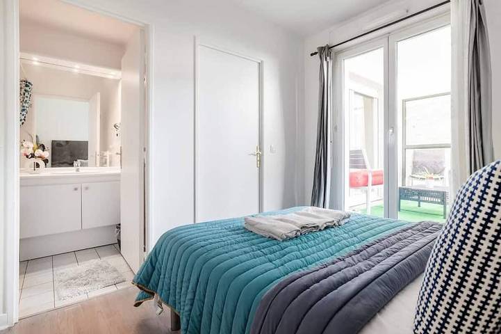 Ganze Wohnung, Warme Wohnung + Terrasse + Parkplatz In Der Nähe Von Paris in Saint-Denis, Seine-Saint-Denis