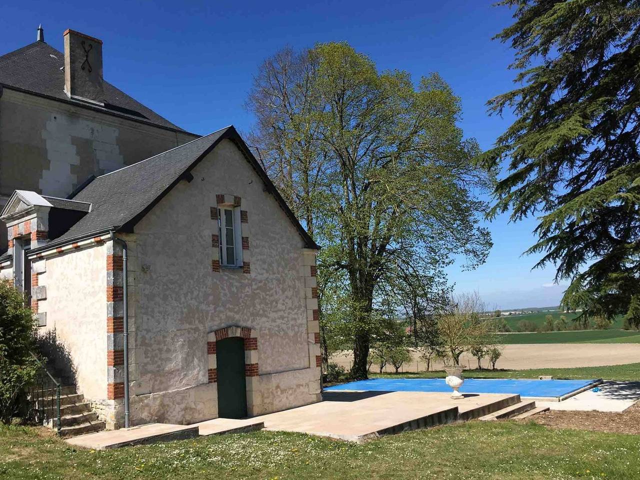 Villa in Cussay with Pool and Scenic Views in Cussay, Loches region