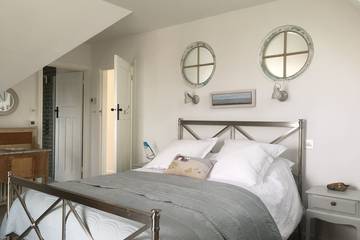 Holiday Home for 12 People in West Wittering, West Sussex, Photo 1
