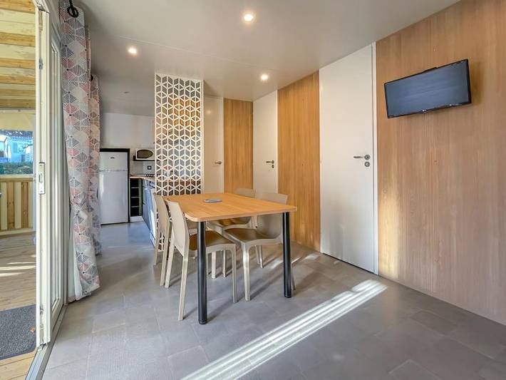 Camping Le Welcome - Mobilheim 6 personen - Mh 3Ch Premium - Halbüberdachte Terrasse in Mesquer, Côte d'Amour