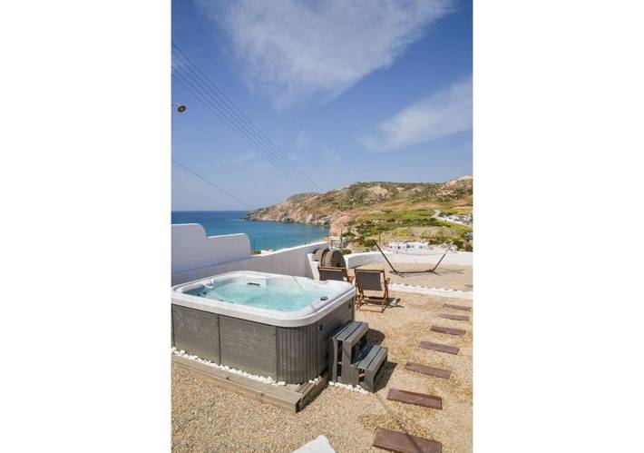 Chambre d’hôte pour 2 personnes, avec jacuzzi ainsi que piscine et jardin dans Milos - 3