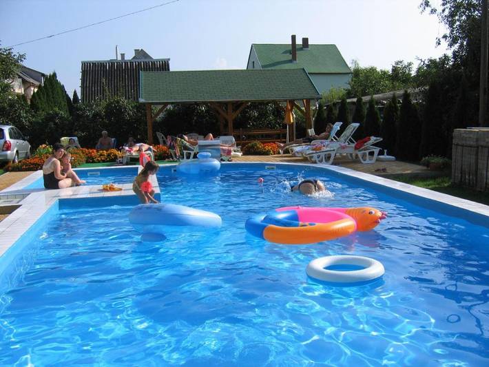 Ferienwohnung für 3 Personen, mit Ausblick und Seeblick sowie Pool und Garten in Gyenesdias - 2