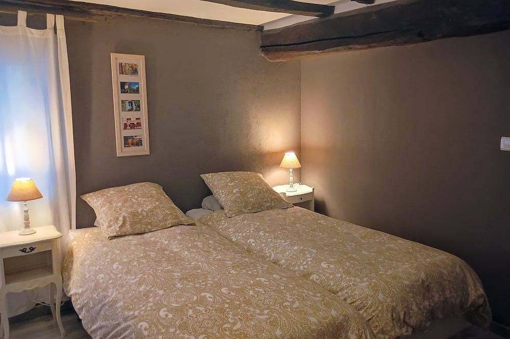 Apartamento entero, Casa rural Cappuccino en una casa de piedra de Quercy in Saint-Antonin-Noble-Val, Macizo Central