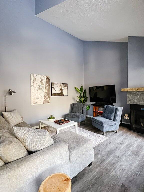 Vacation rental for 4 people, with pool in Panorama