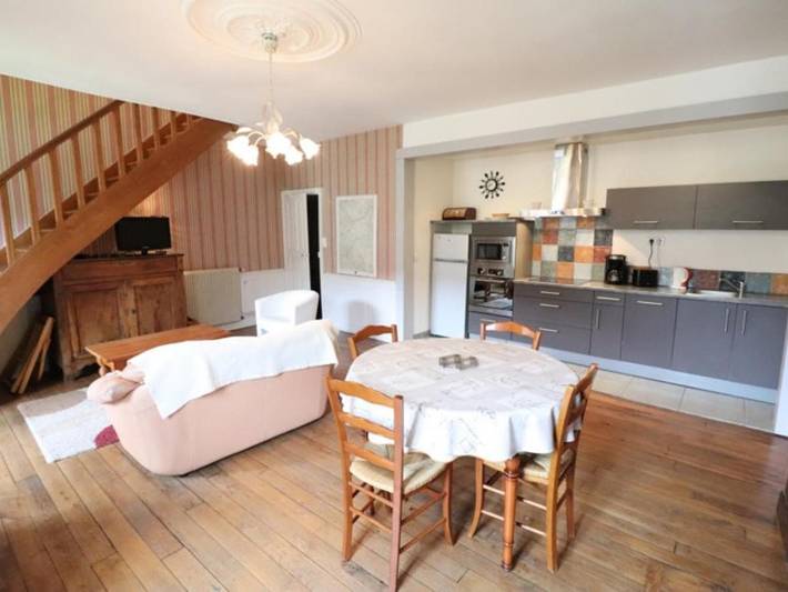 Location de vacances pour 3 personnes, avec terrasse à Mandailles-Saint-Julien - 4