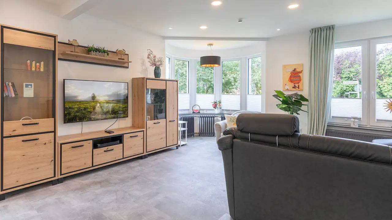 Holiday home for 12 people with garden in Husum, North Friesland