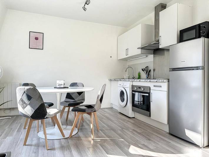 Gîte pour 4 personnes, avec vue et terrasse, animaux acceptés à Ispagnac - 2