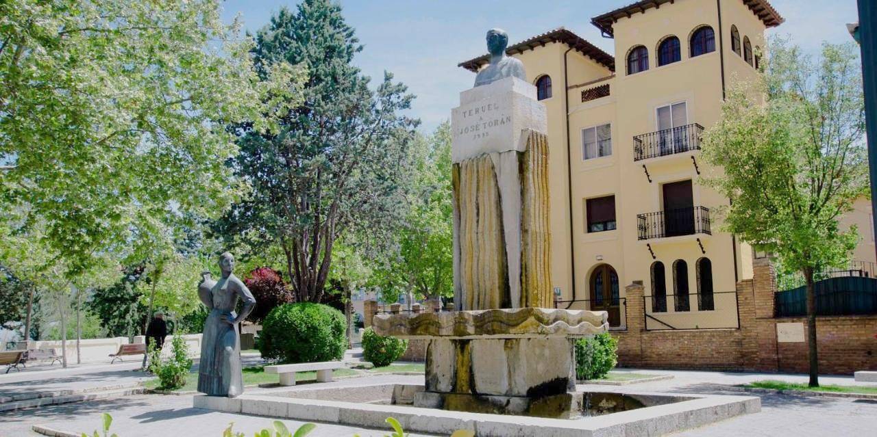Apartamento entero, Apartment with Balcony in Teruel, Provincia de Teruel