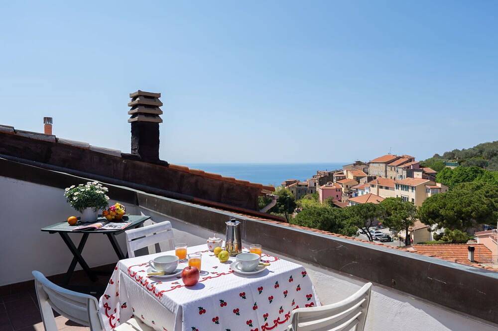 Casa vacanza a Cipressa a partire da 100€ a notte