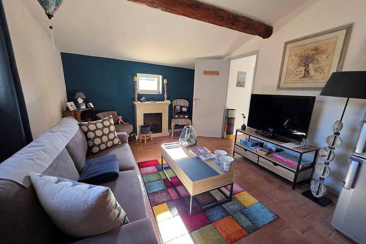 Entire apartment, Le petit Beaucet: Elegance and gentle living in the heart of Provence in Le Beaucet, Parc naturel régional du Mont-Ventoux