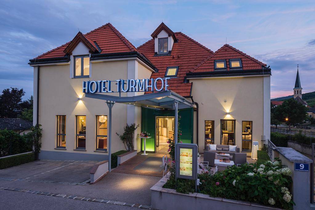 Hotel Turmhof - Wohlfühlzimmer zur Einzelbenutzung in Gumpoldskirchen, Bezirk Mödling