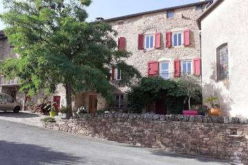 Gîte pour 7 personnes, avec balcon à Viala-du-Tarn
