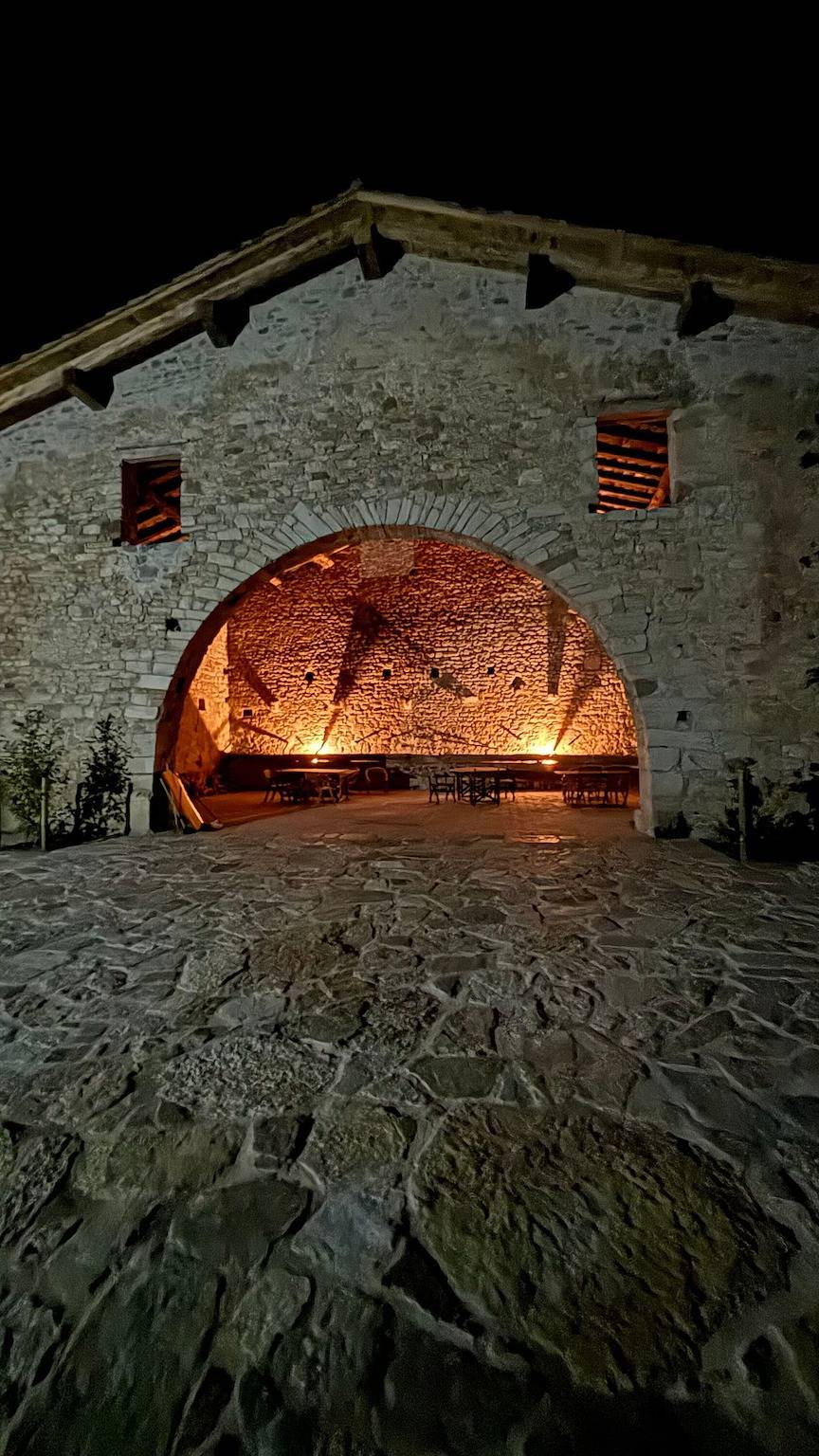 Maison de vacances 'Mas Fogonella' avec vue montagne, terrasse privée et Wi-Fi in Ogassa, Pyrénées catalanes