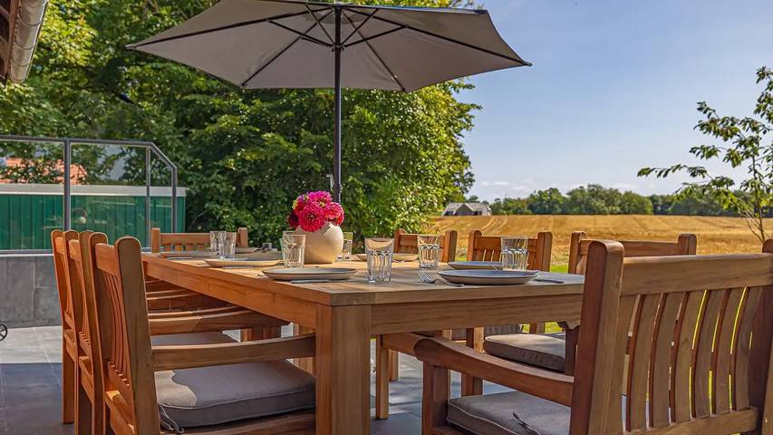 Ferienhaus für 8 Personen, mit Sauna und Terrasse sowie Garten, mit Haustier
