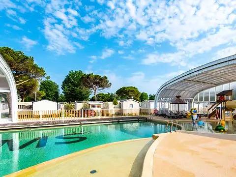 Camping pour 5 personnes à Royan - 2