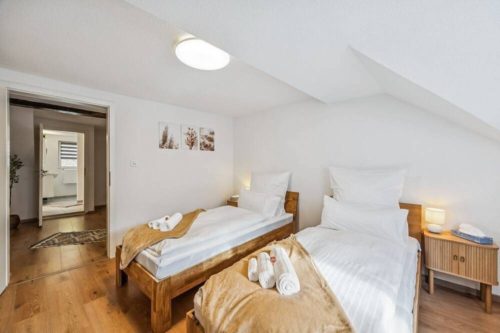 Ganze Wohnung, Remo l Altstadtidyll am Walensee #2 | Balkon I nahe Bhf. + Autobahn I Parkplatz in Weesen, Walensee