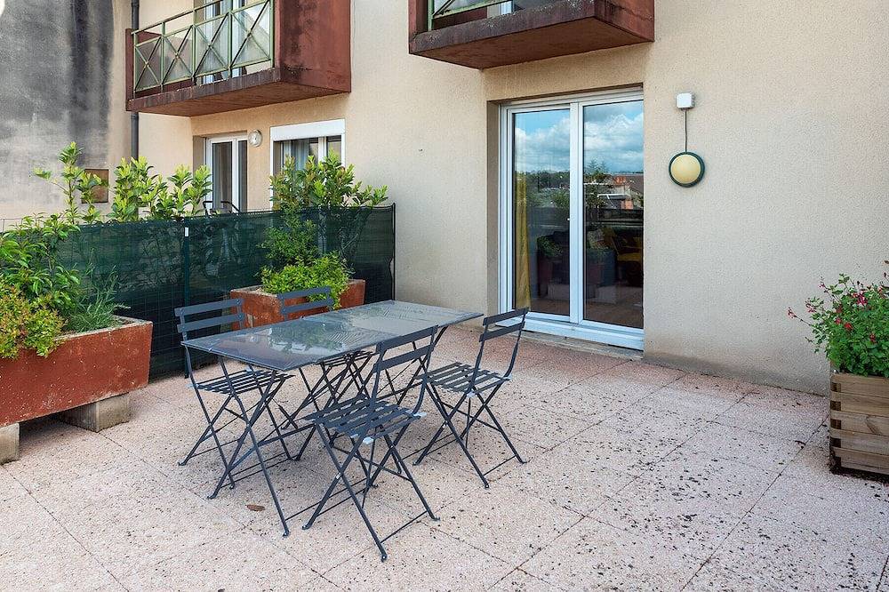 Appartement entier, L' Instant Terrasse - 1 Chambre in Brive-la-Gaillarde, Région de Brive-la-Gaillarde