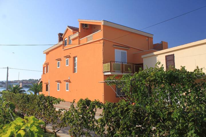 Ganze Wohnung, Studio Appartement mit Balkon und Meerblick Kukljica, Ugljan As-8478-a in Kukljica, Insel Ugljan