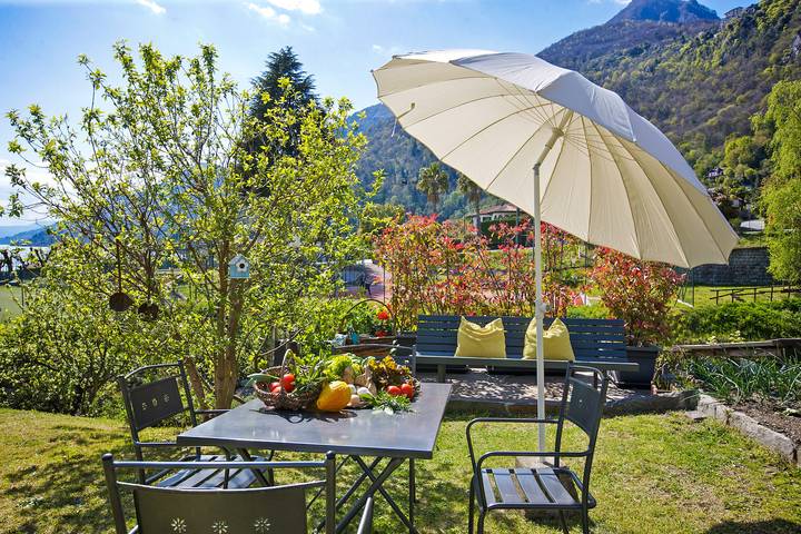 Appartamento intero, Appartamento vacanze per 6 persone con vista lago in Spiaggia di Cannero, Cannero Riviera