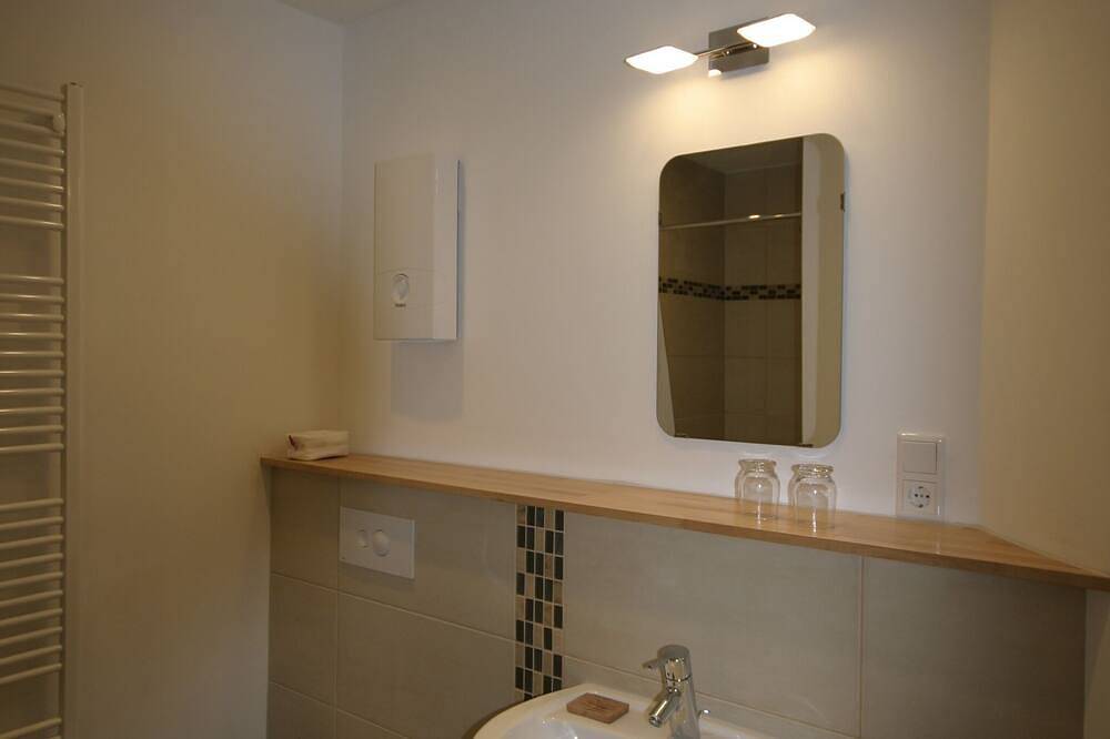 Entire apartment, In the middle of Wuppertal First-class apartment in Wuppertal, Bergisch region