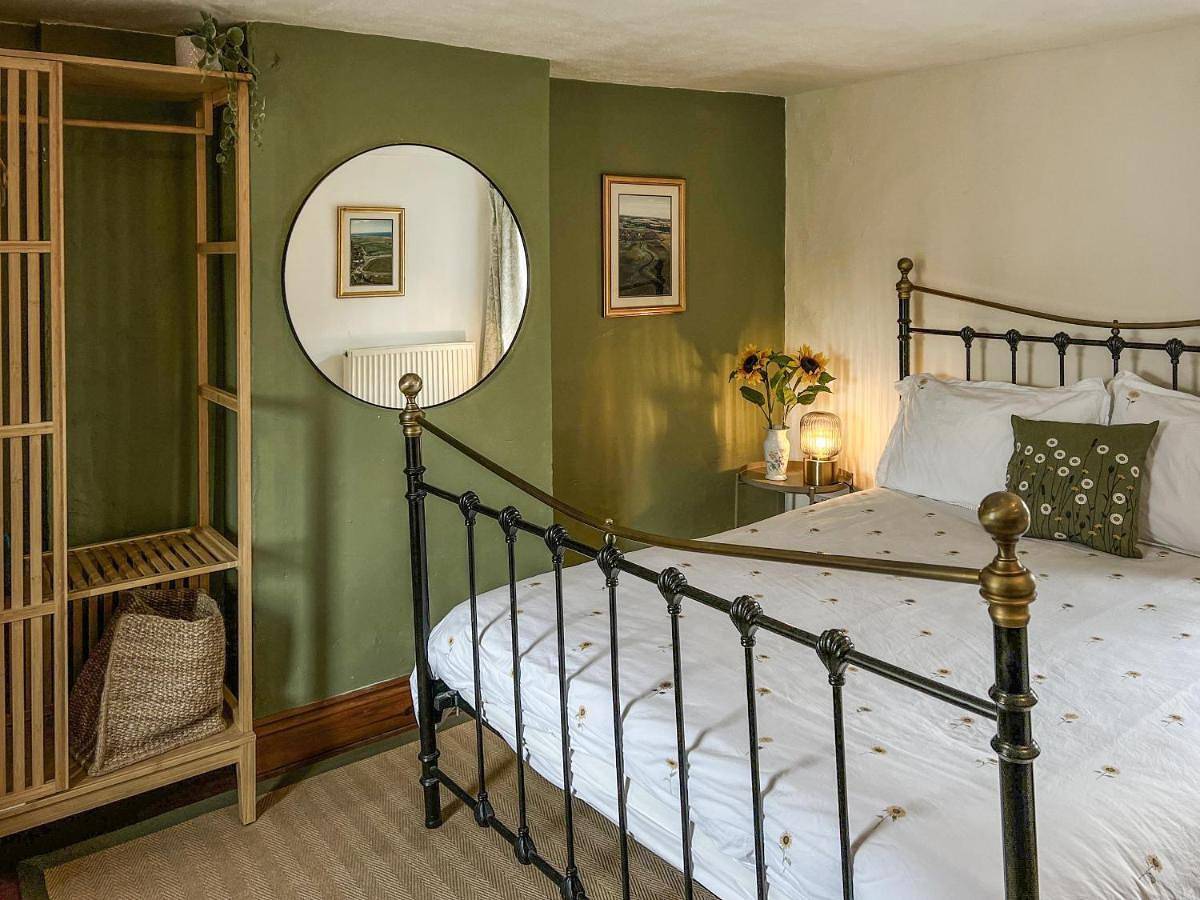 Three-Bedroom Holiday Home in Stiffkey, Norfolk Coast
