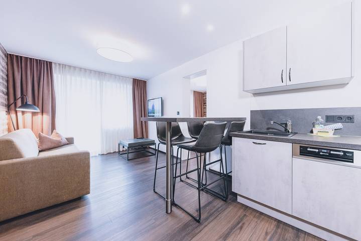 Ferielejlighed for 4 personer, med balkon, husdyr tilladt i Zell am See